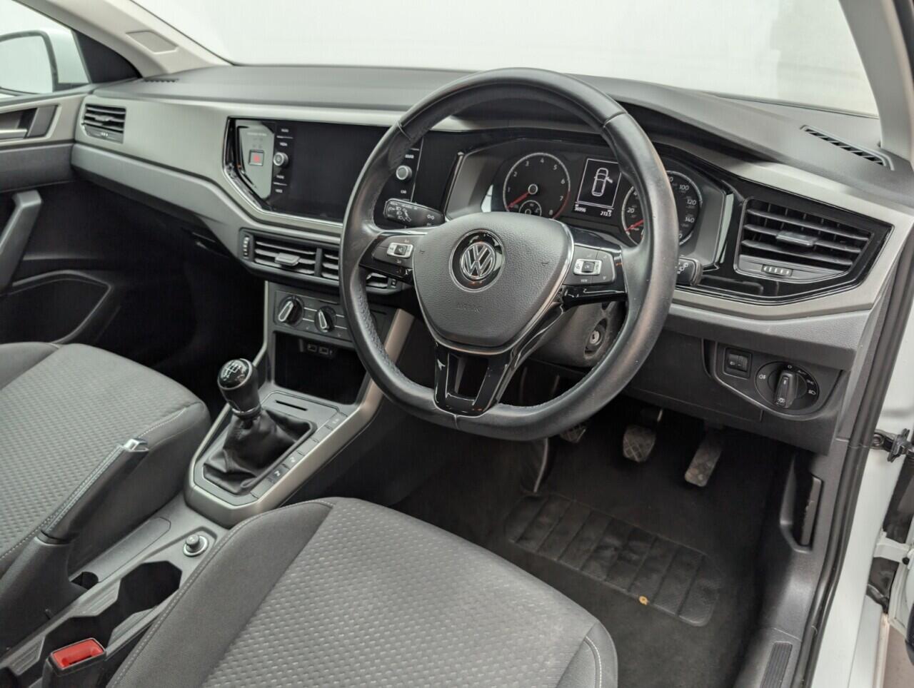 Used Volkswagen Polo 2018 for sale - 76424620: Photo 11