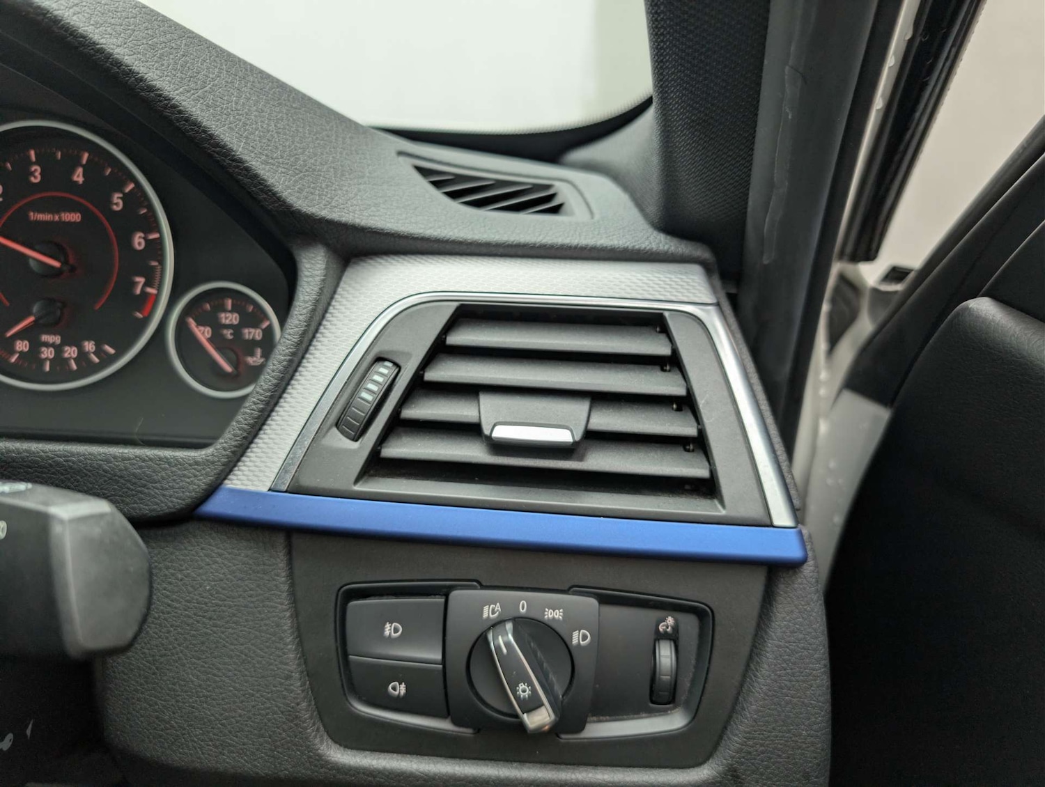 Used BMW 3 Series 2017 for sale - 77891357: Photo 22