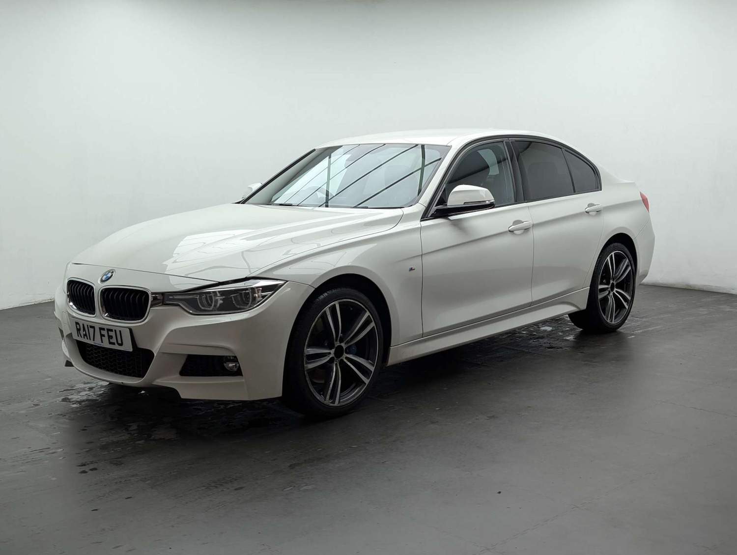 Used BMW 3 Series 2017 for sale - 77891357: Photo 5