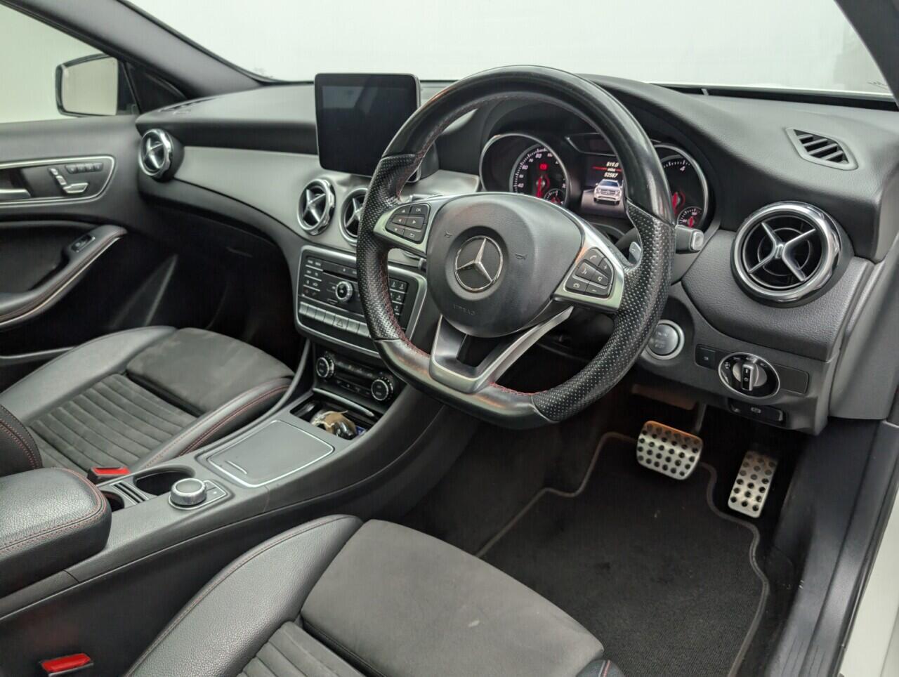 Used Mercedes-Benz A-Class for sale - 76728832: Photo 11