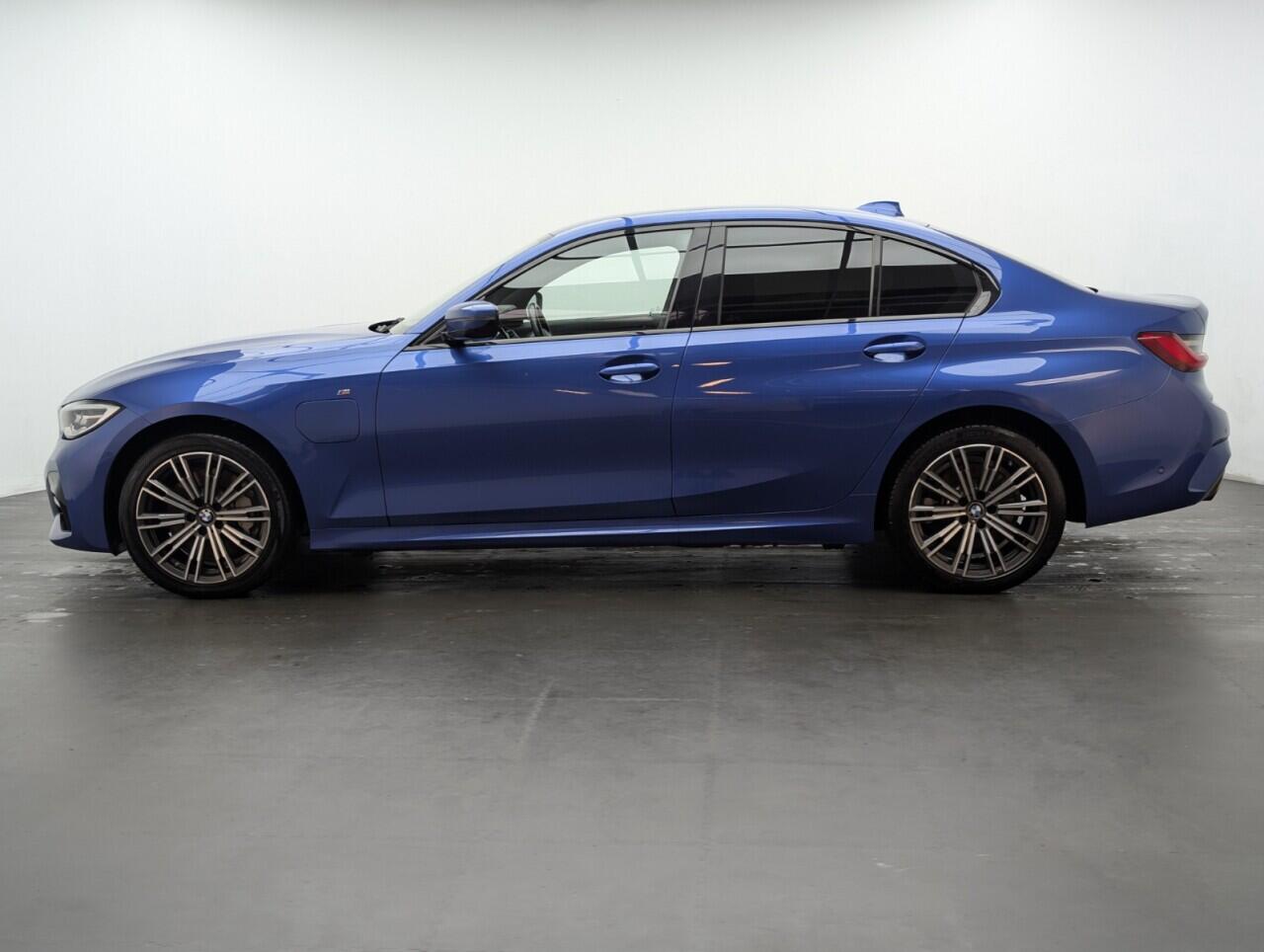 Used BMW 3 Series 2020 for sale - 76424617: Photo 5