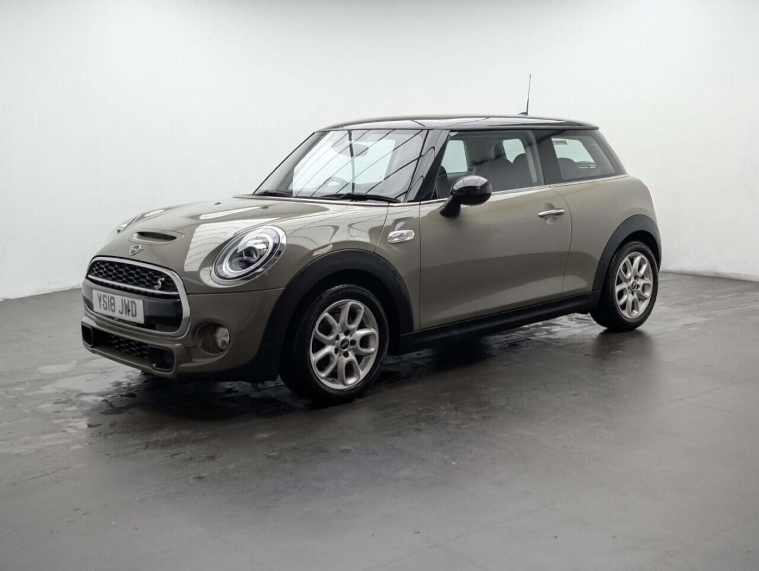Used MINI Hatch 2018 for sale - 77713599: Photo 4