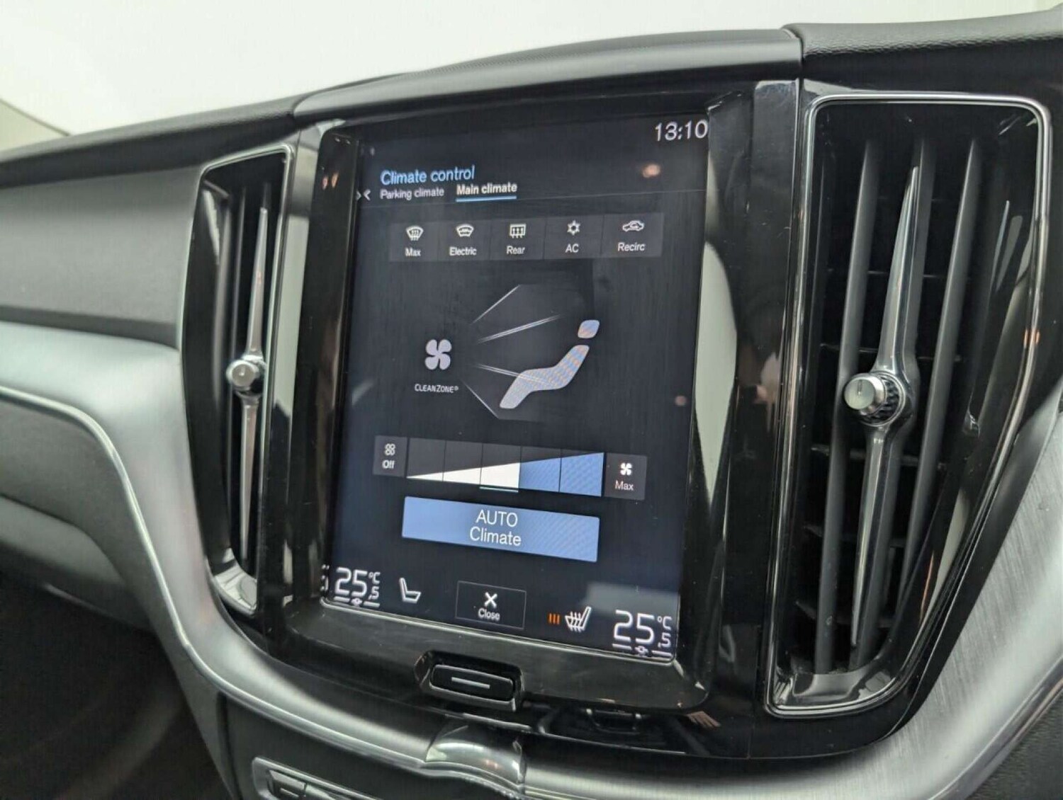 Used Volvo XC60 2018 for sale - 77714389: Photo 14