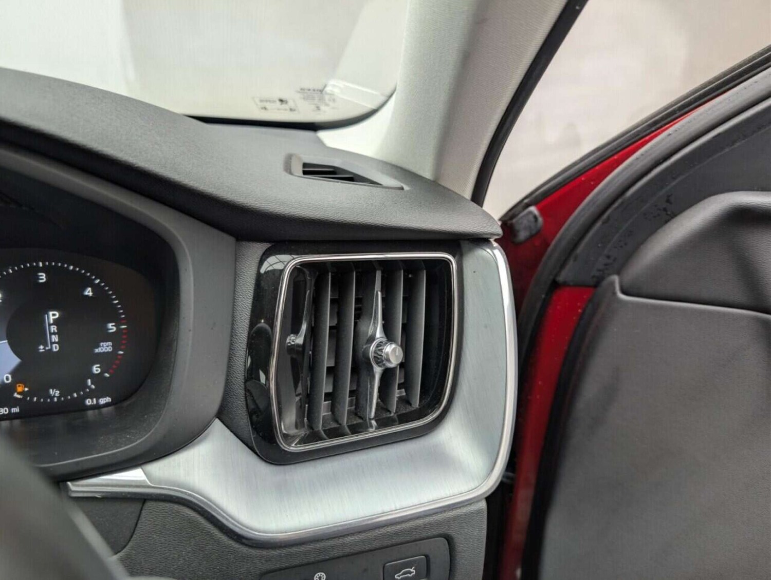 Used Volvo XC60 2018 for sale - 77714389: Photo 19