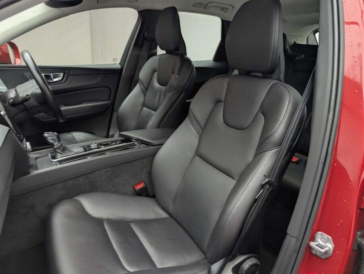 Used Volvo XC60 2018 for sale - 77714389: Photo 26