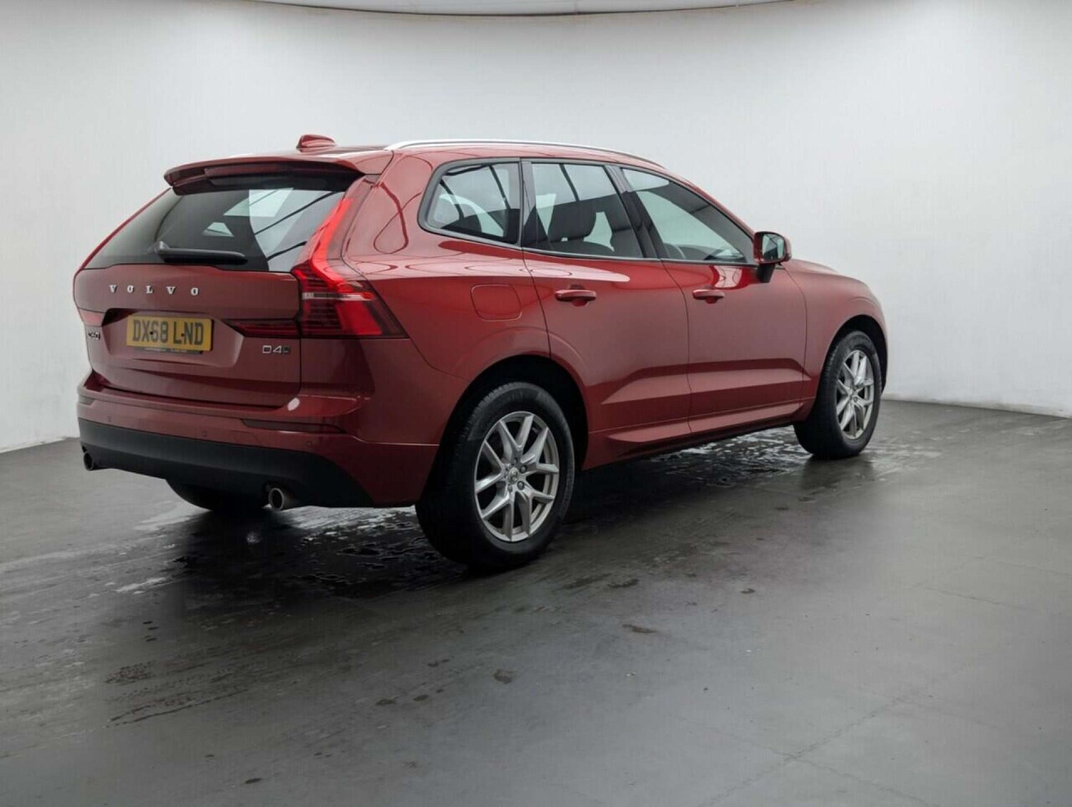 Used Volvo XC60 2018 for sale - 77714389: Photo 8