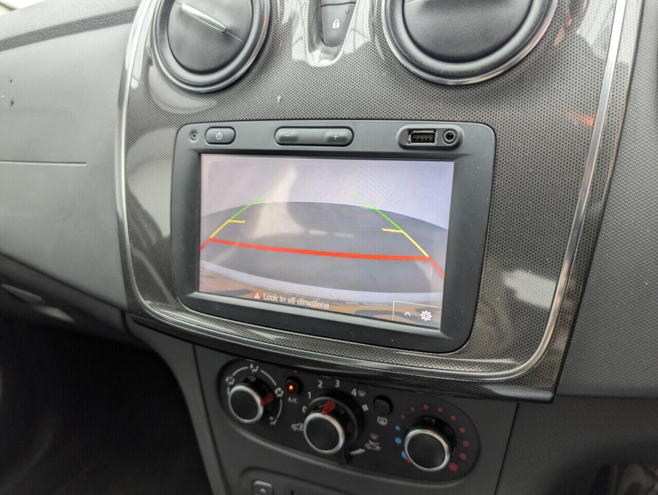 Used Dacia Sandero Stepway 2018 for sale - 76484377: Photo 15