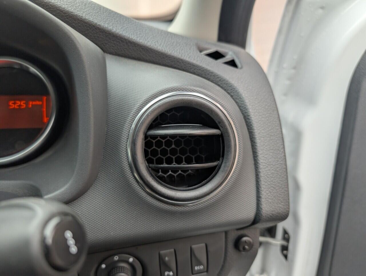 Used Dacia Sandero Stepway 2018 for sale - 76484377: Photo 21