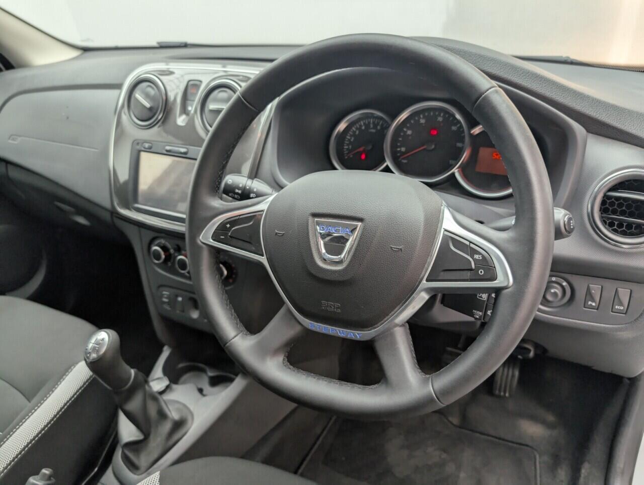 Used Dacia Sandero Stepway 2018 for sale - 76484377: Photo 23