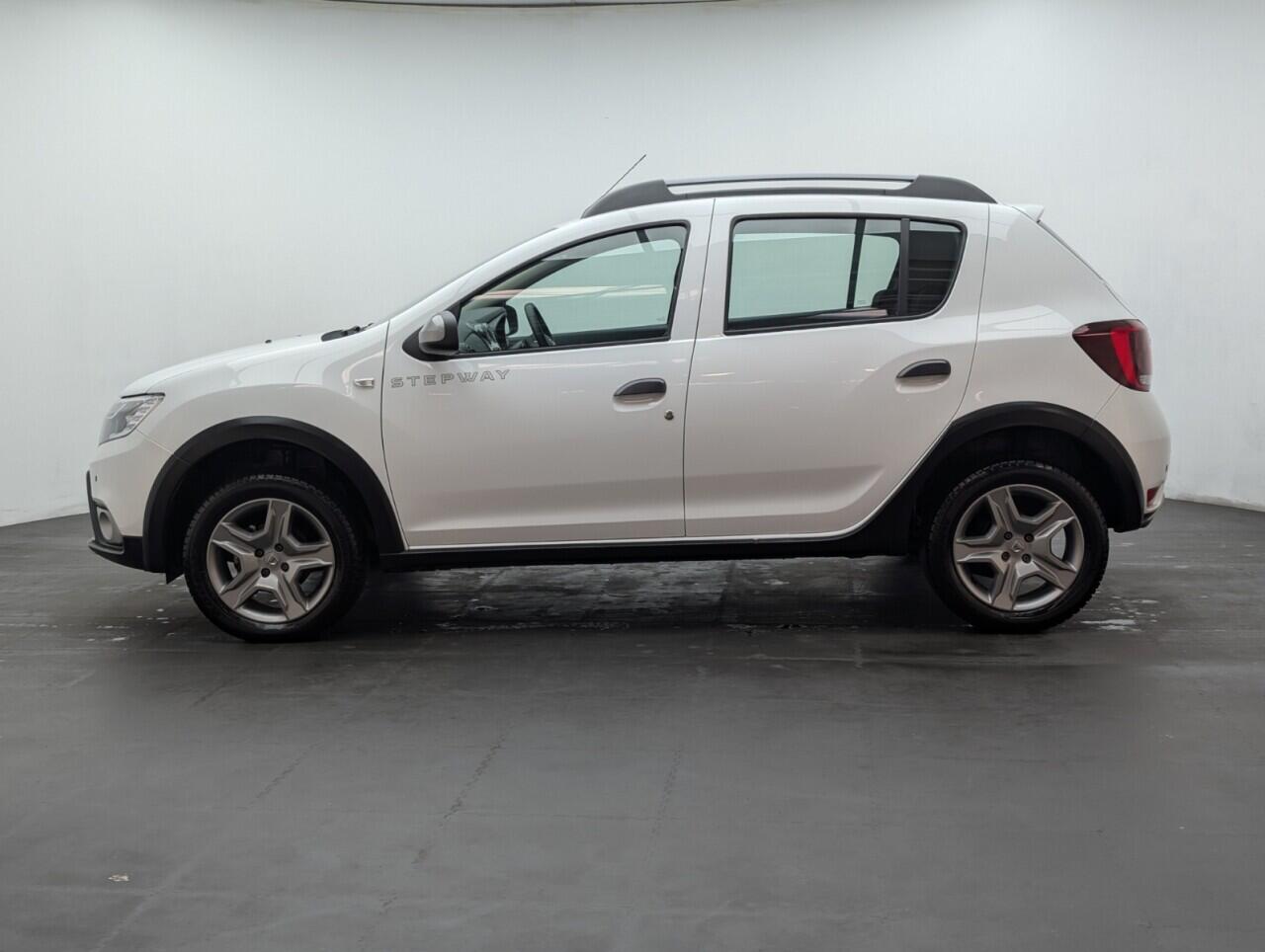 Used Dacia Sandero Stepway 2018 for sale - 76484377: Photo 5