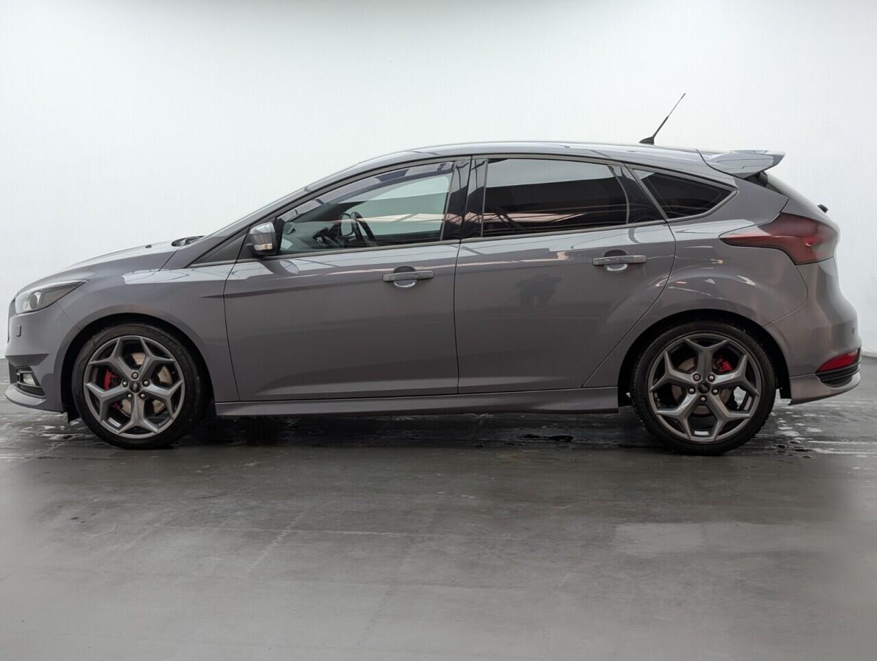Used Ford Focus 2017 for sale - 76425751: Photo 16