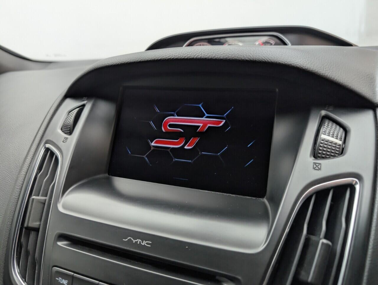 Used Ford Focus 2017 for sale - 76425751: Photo 24