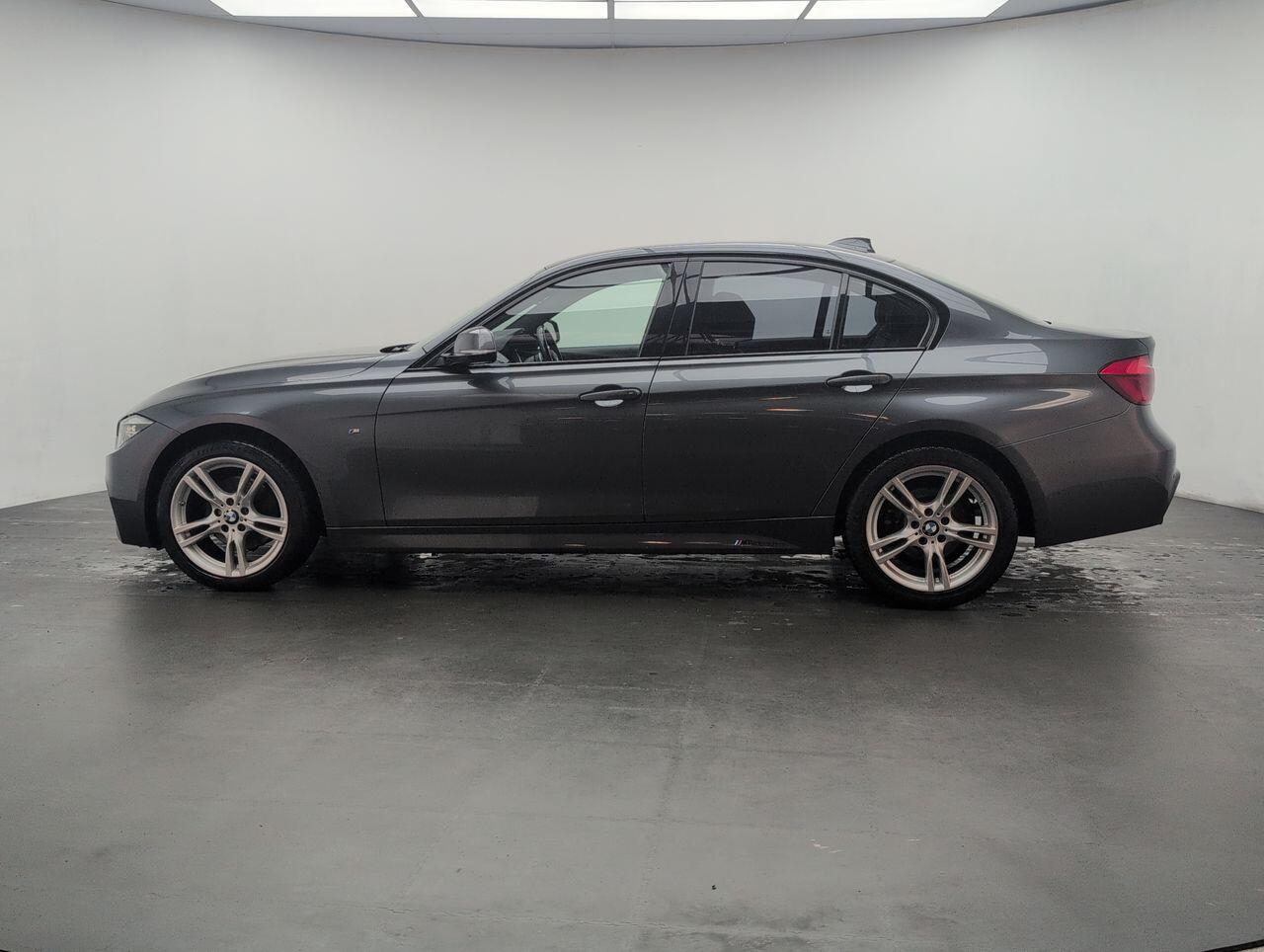Used BMW 3 Series 2018 for sale - 76423760: Photo 41