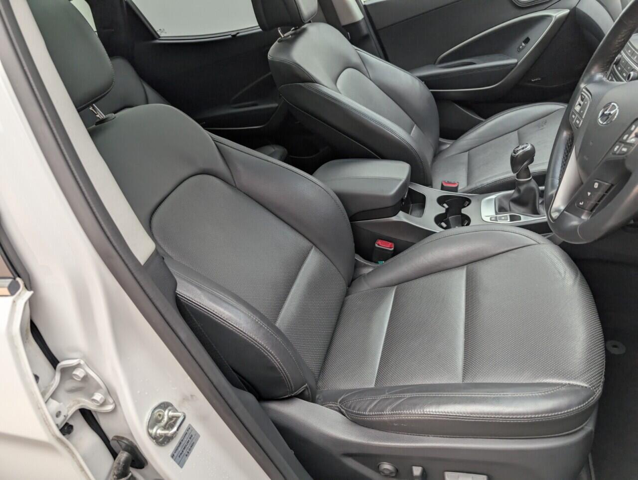 Used Hyundai Santa Fe 2018 for sale - 76424854: Photo 12