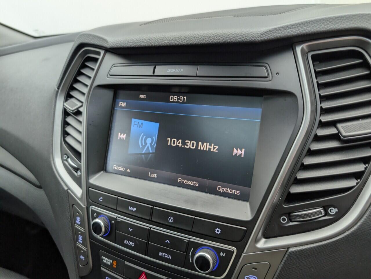 Used Hyundai Santa Fe 2018 for sale - 76424854: Photo 13