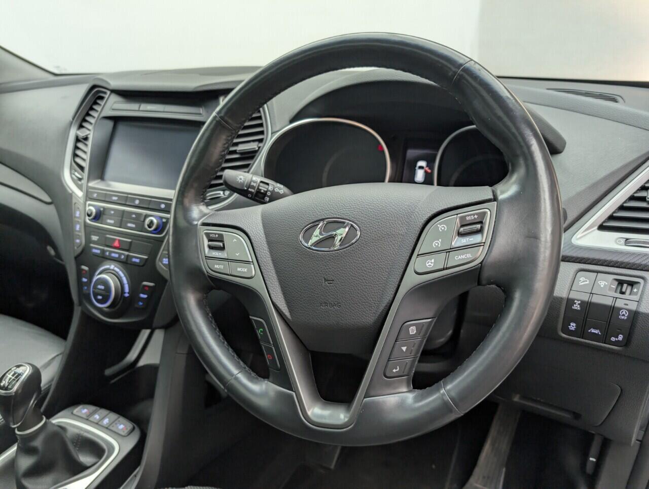 Used Hyundai Santa Fe 2018 for sale - 76424854: Photo 23