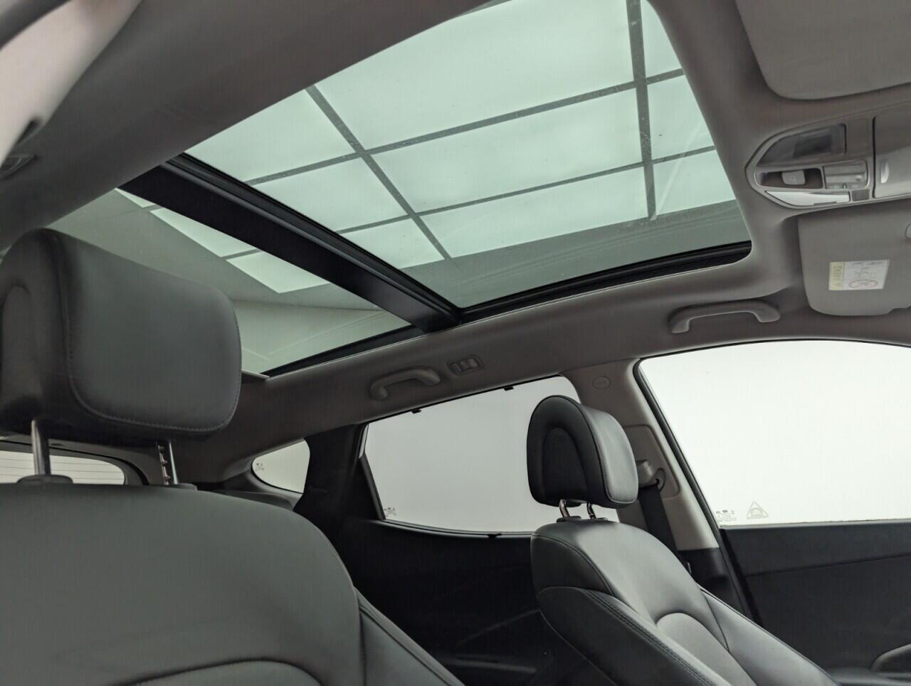 Used Hyundai Santa Fe 2018 for sale - 76424854: Photo 25