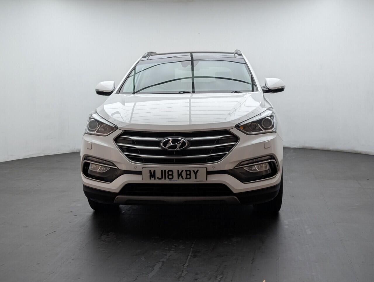 Used Hyundai Santa Fe 2018 for sale - 76424854: Photo 3