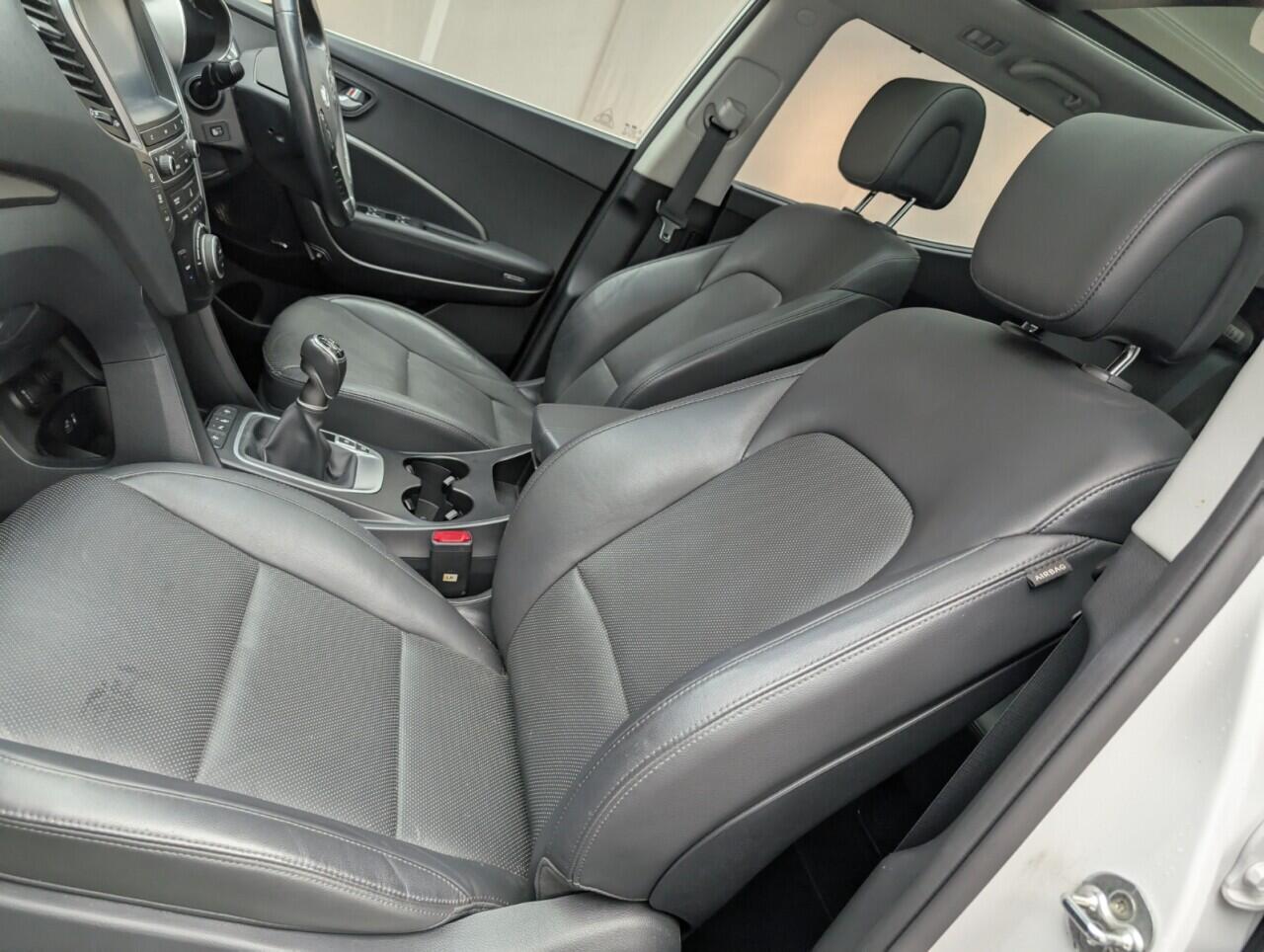 Used Hyundai Santa Fe 2018 for sale - 76424854: Photo 30