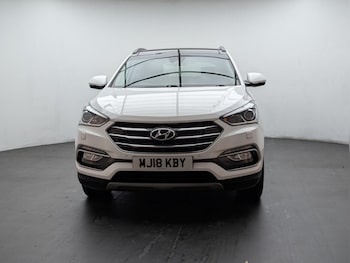 Used Hyundai Santa Fe 2018 for sale - 76424854: Photo