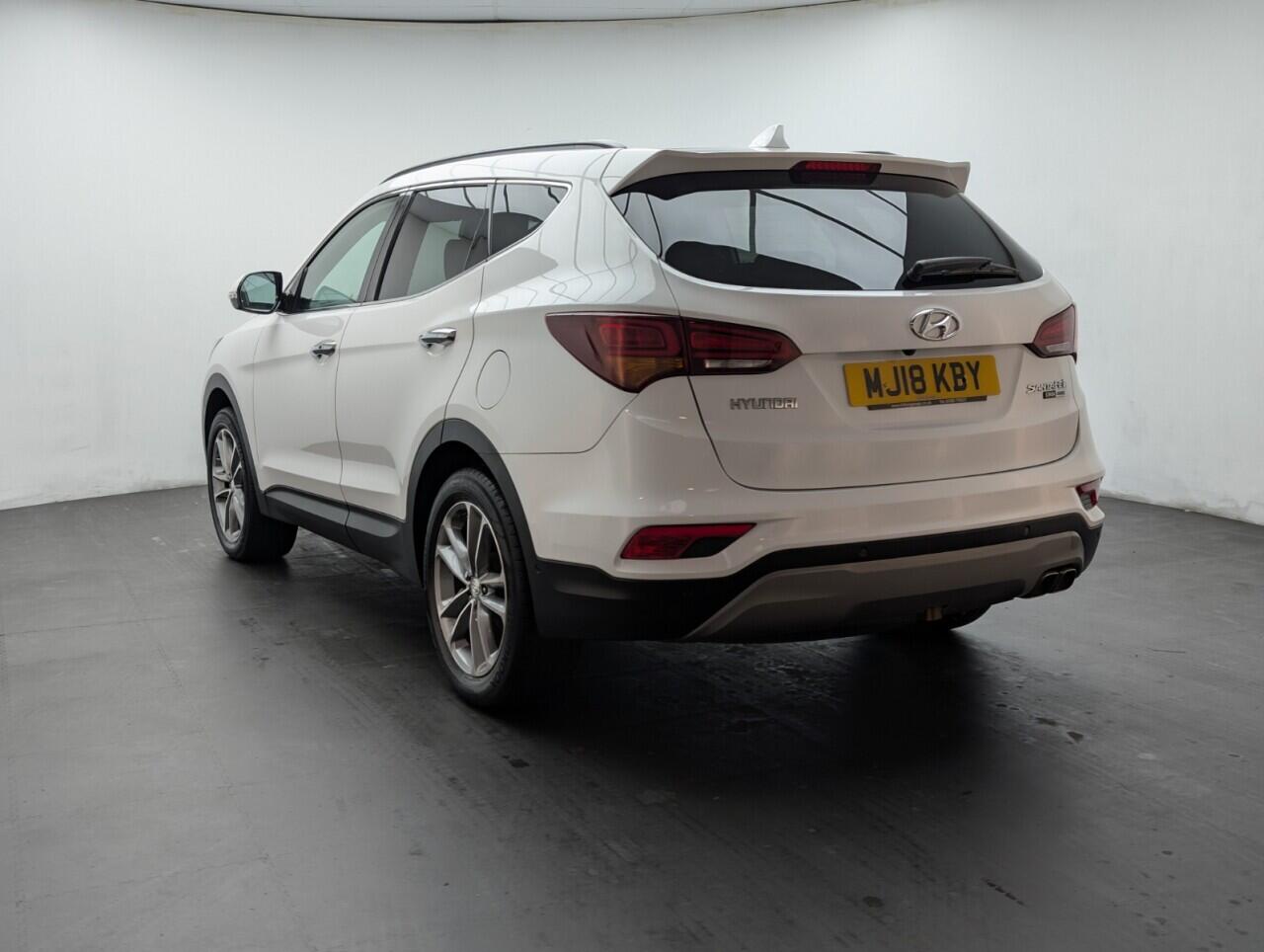 Used Hyundai Santa Fe 2018 for sale - 76424854: Photo 6