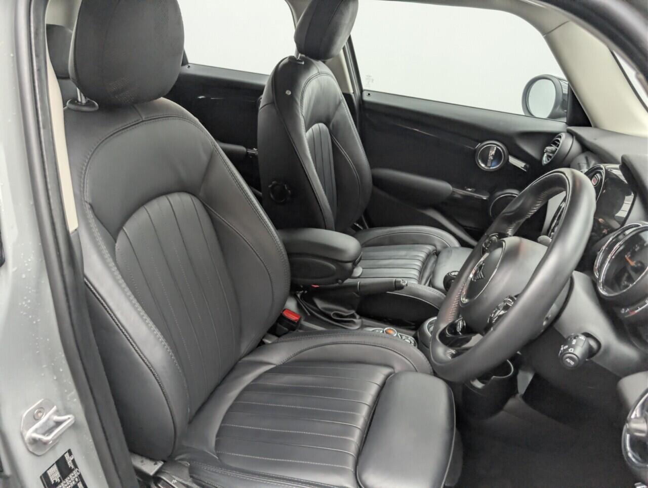 Used MINI Hatch 2019 for sale - 77097413: Photo 12