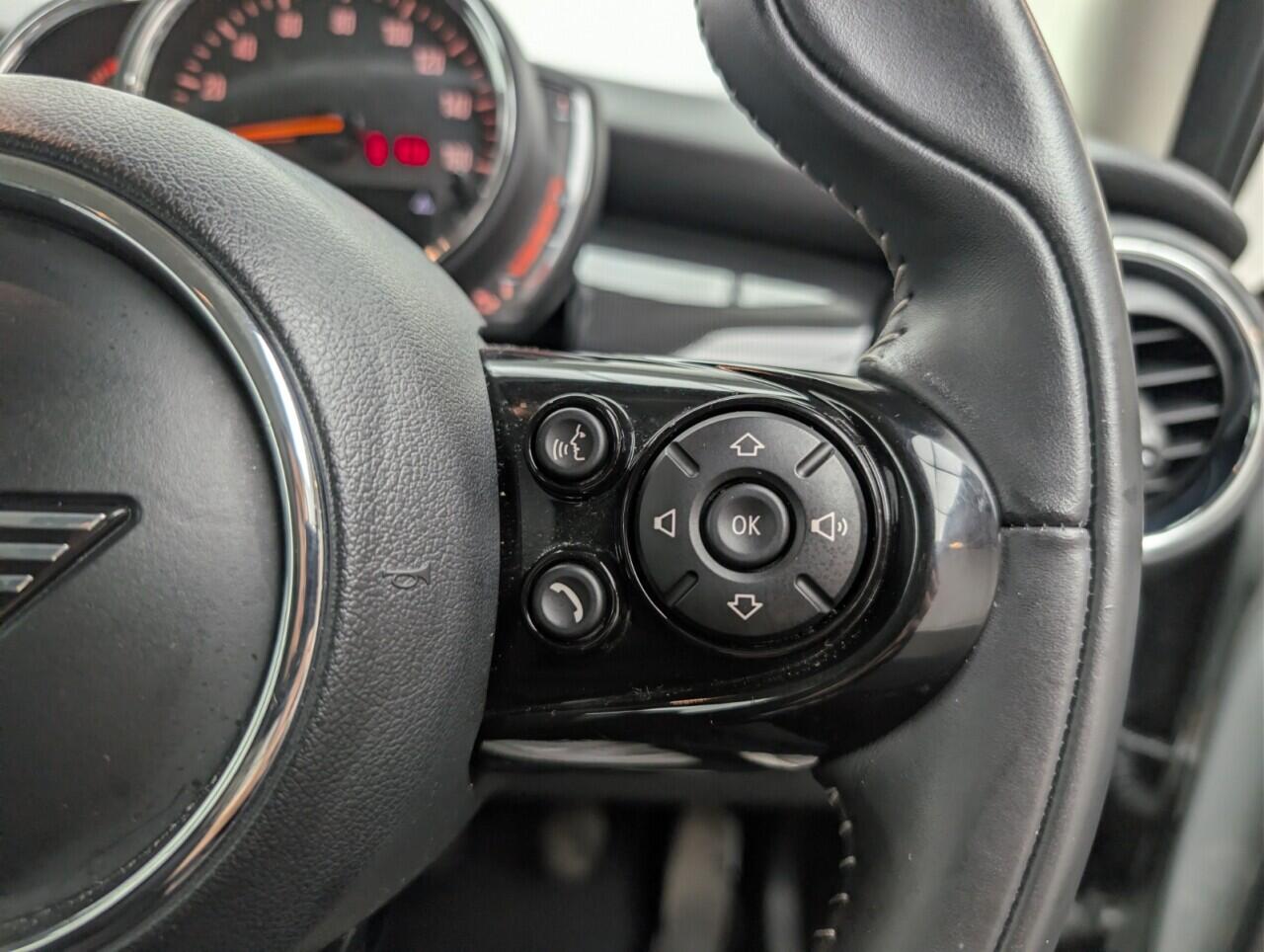 Used MINI Hatch 2019 for sale - 77097413: Photo 19