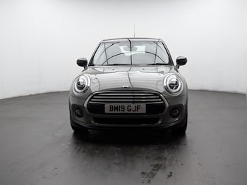Used MINI Hatch 2019 for sale - 77097413: Photo
