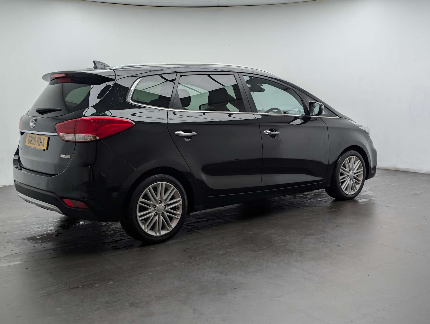 Used Kia Carens 2018 for sale - 78030978: Photo 10