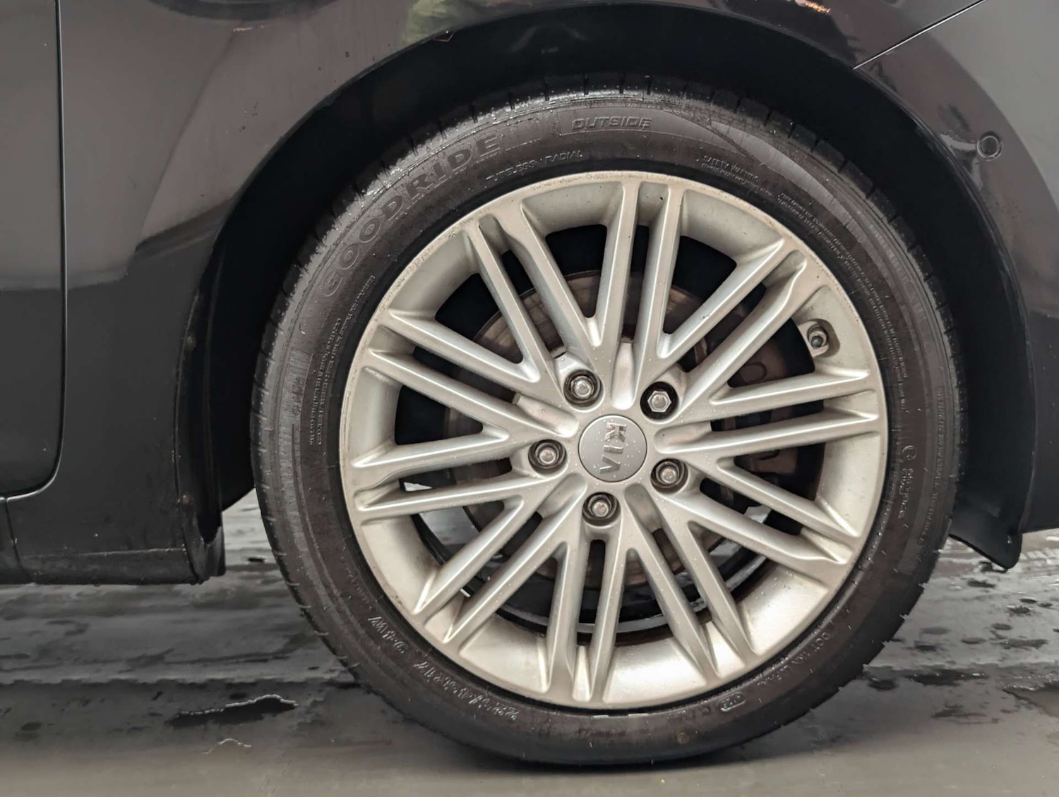 Used Kia Carens 2018 for sale - 78030978: Photo 13