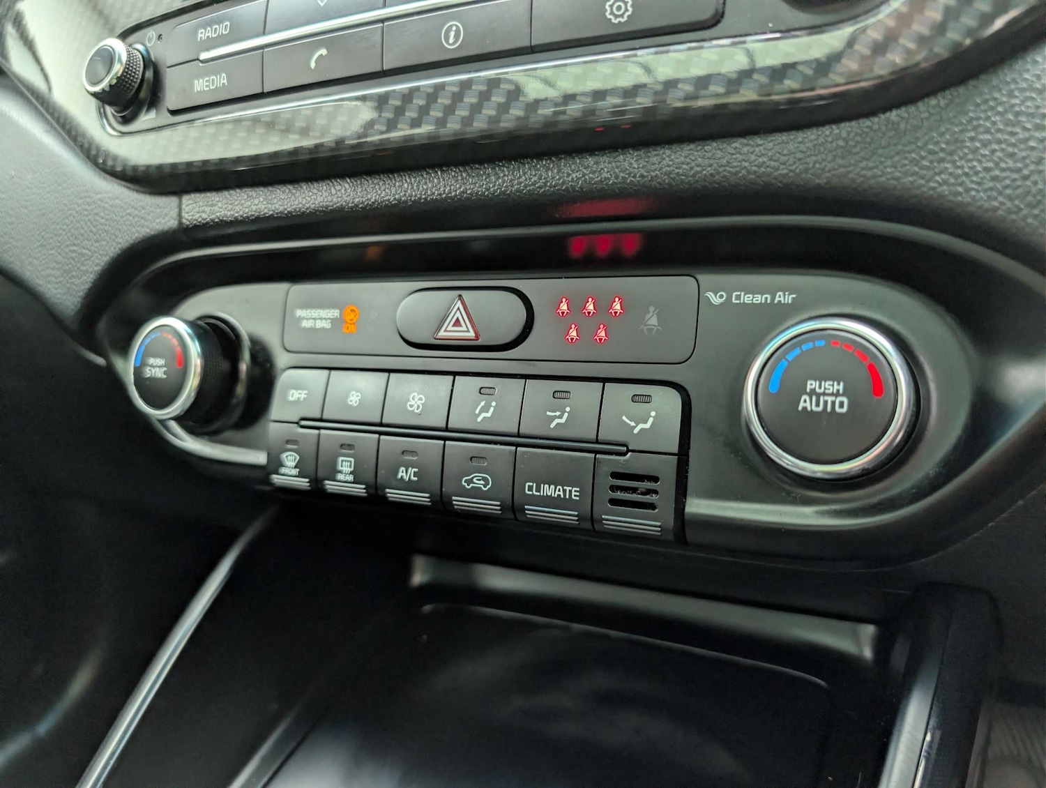 Used Kia Carens 2018 for sale - 78030978: Photo 26