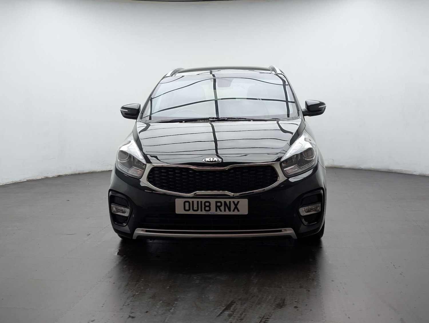 Used Kia Carens 2018 for sale - 78030978: Photo 3