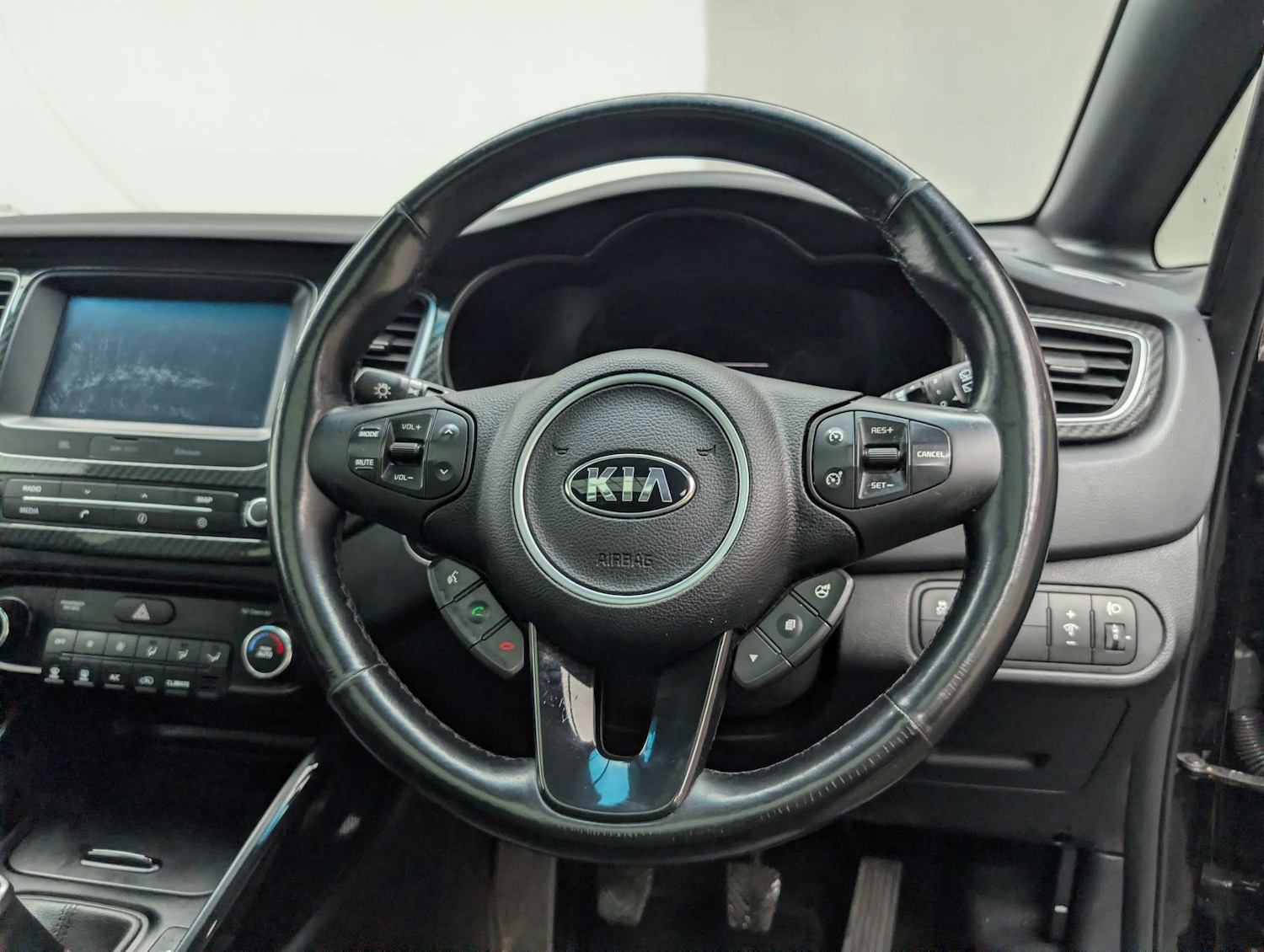 Used Kia Carens 2018 for sale - 78030978: Photo 30