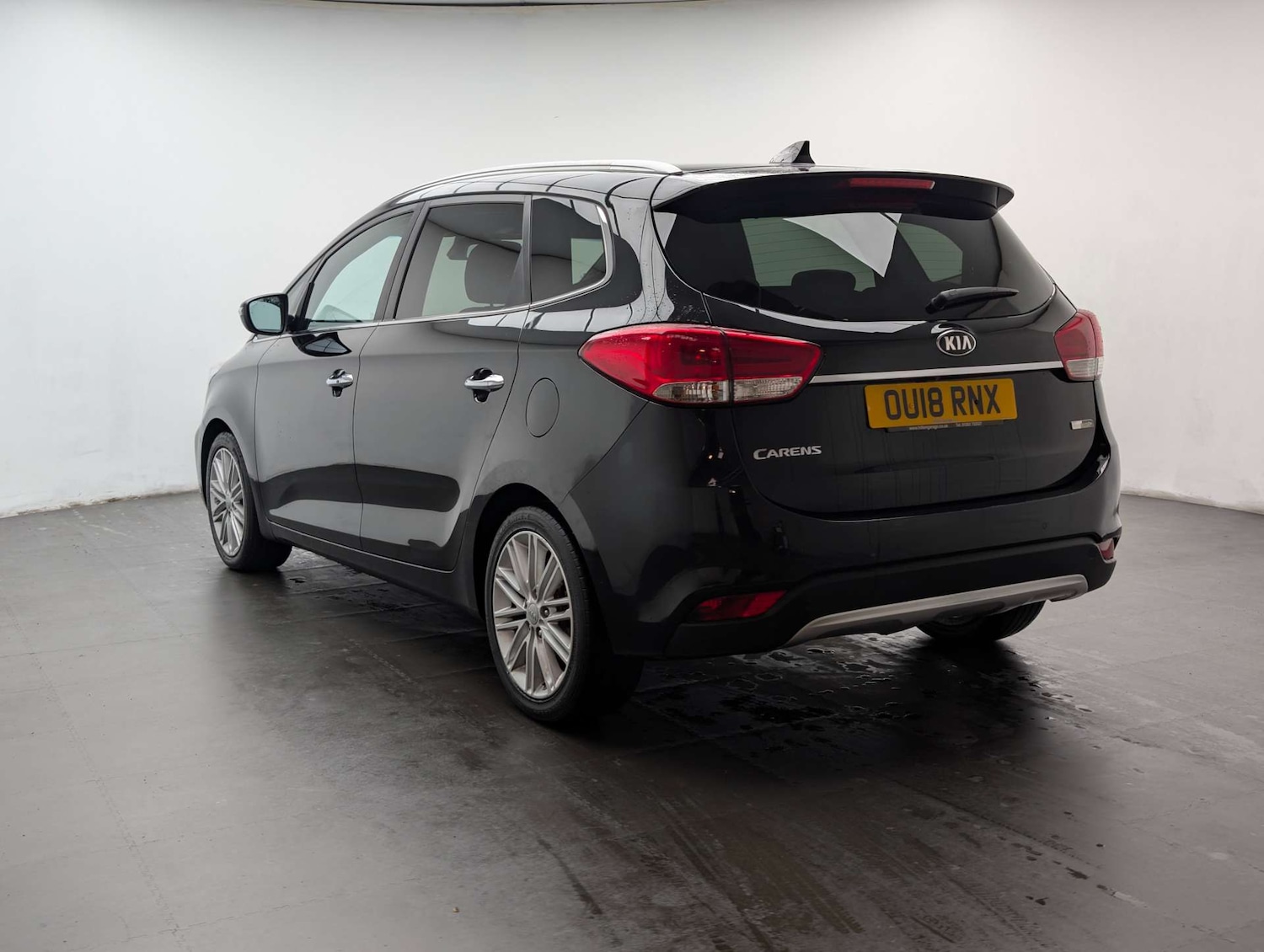 Used Kia Carens 2018 for sale - 78030978: Photo 7