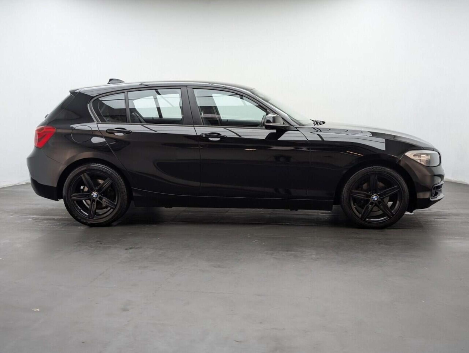 Used BMW 1 Series 2017 for sale - 77713270: Photo 9