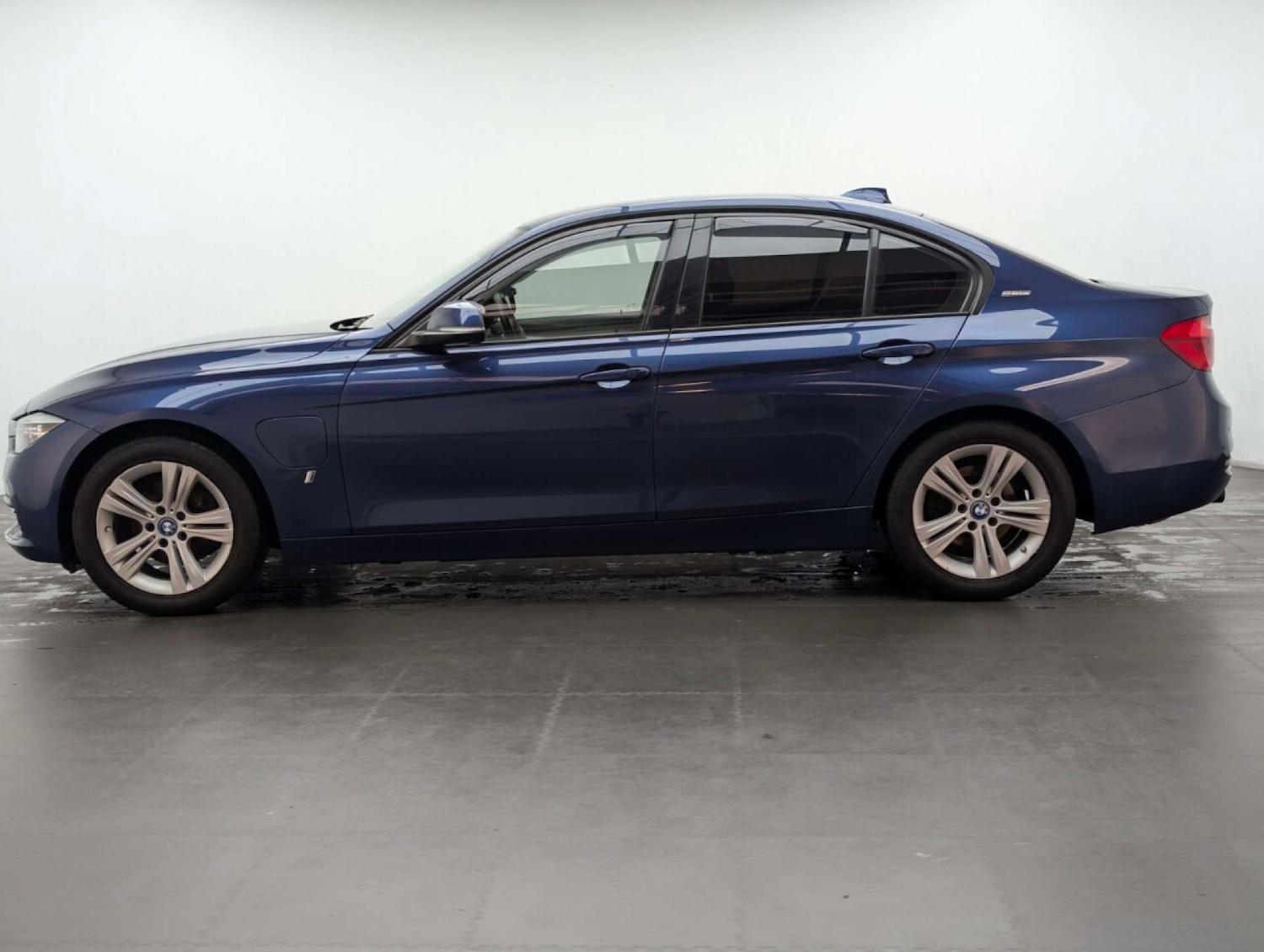 Used BMW 3 Series 2018 for sale - 77766955: Photo 9