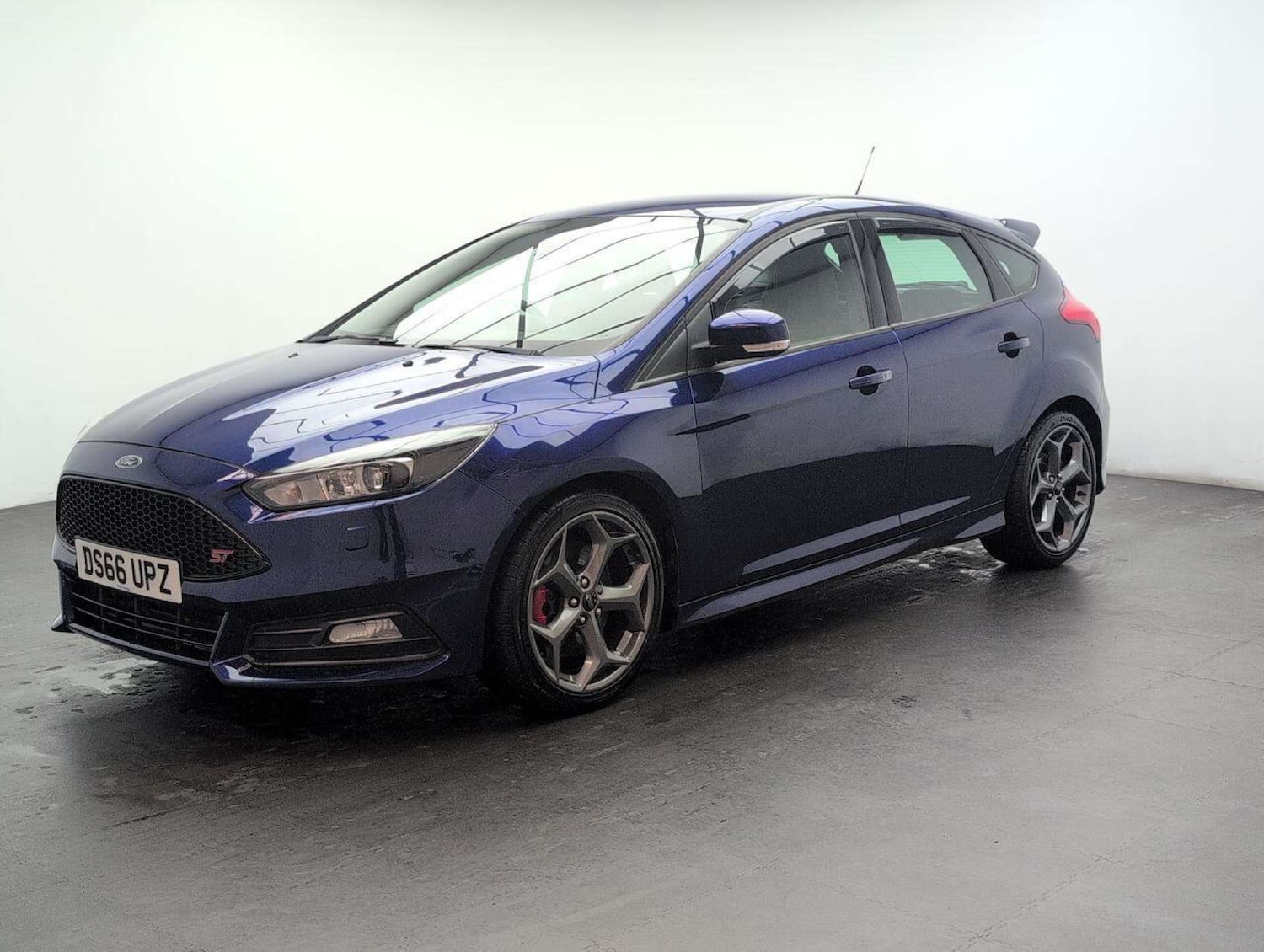 Used Ford Focus 2017 for sale - 77713882: Photo 4