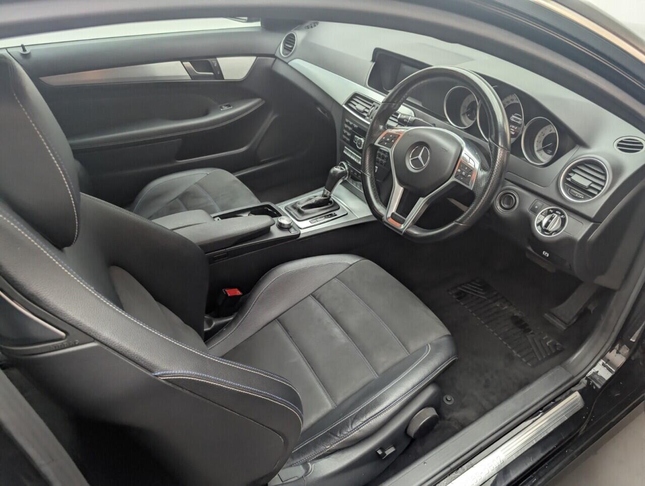 Used Mercedes-Benz C Class 2015 for sale - 76657192: Photo 11