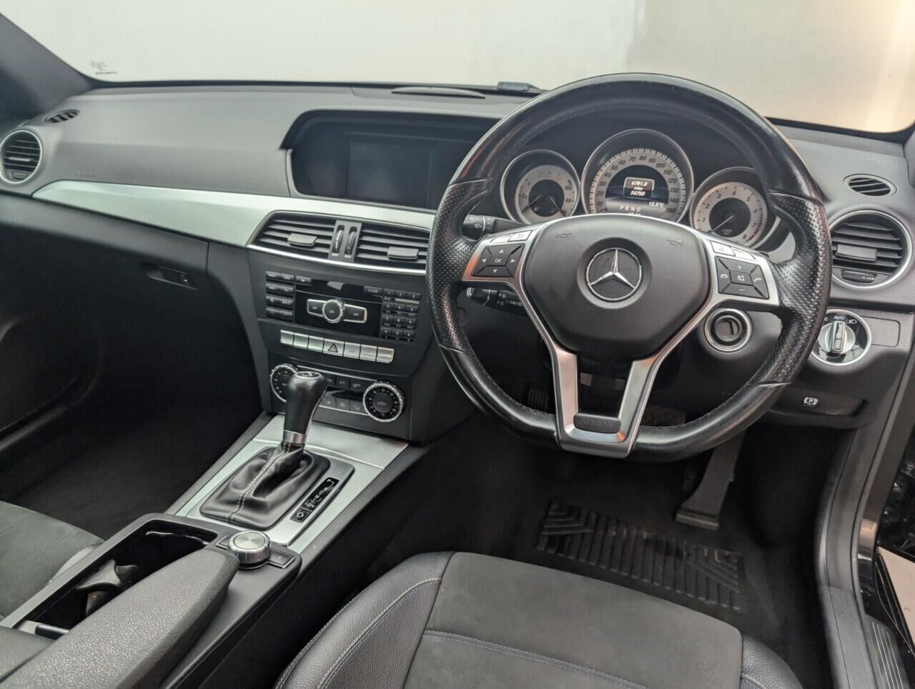 Used Mercedes-Benz C Class 2015 for sale - 76657192: Photo 22
