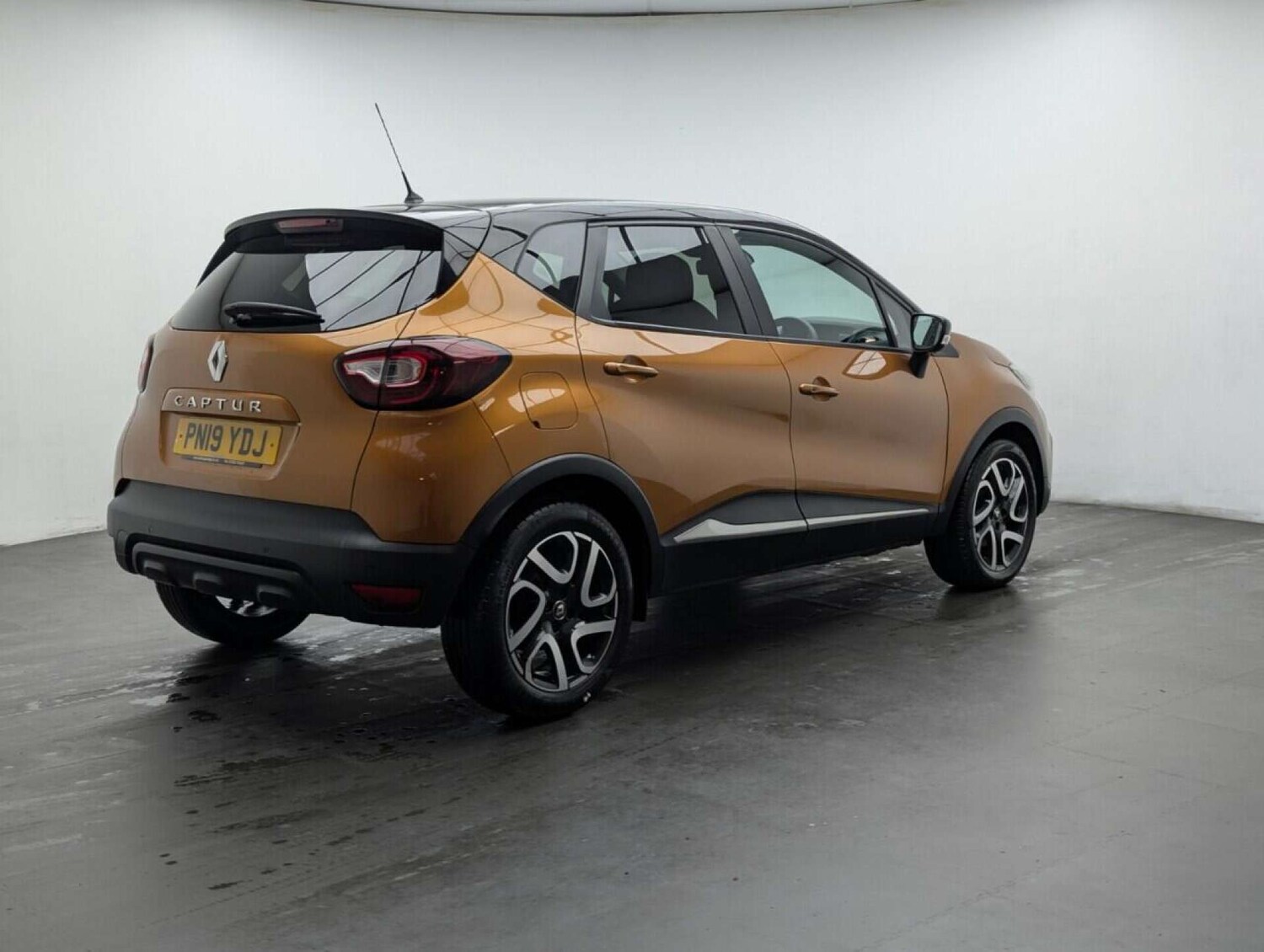 Used Renault Captur 2019 for sale - 77713928: Photo 8