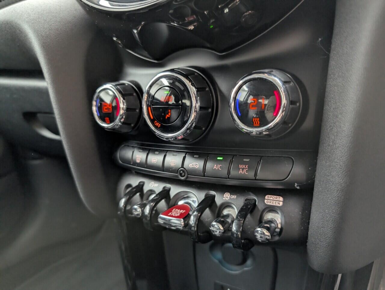 Used MINI Hatch 2018 for sale - 76424695: Photo 16