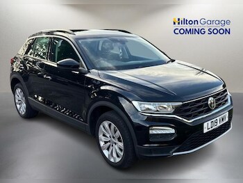 Used Volkswagen T-Roc 2019 for sale - 77345300: Photo