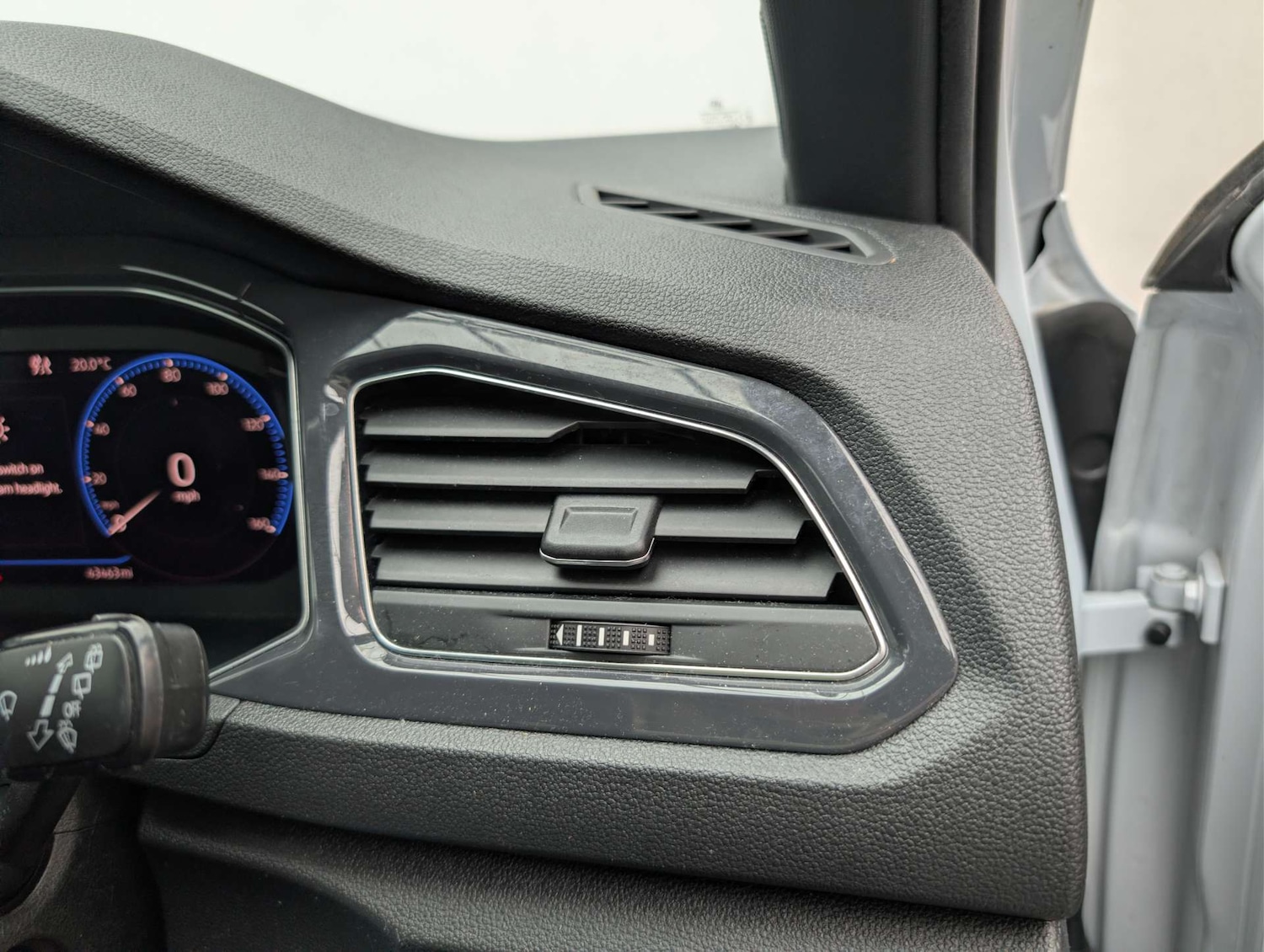 Used Volkswagen T-Roc 2019 for sale - 78144594: Photo 21