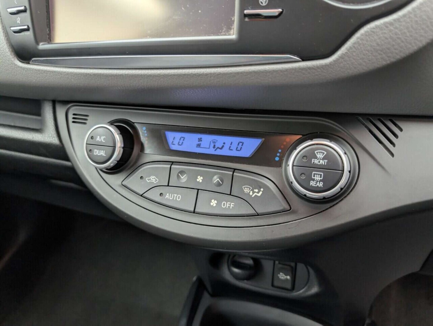 Used Toyota Yaris 2019 for sale - 77713738: Photo 15