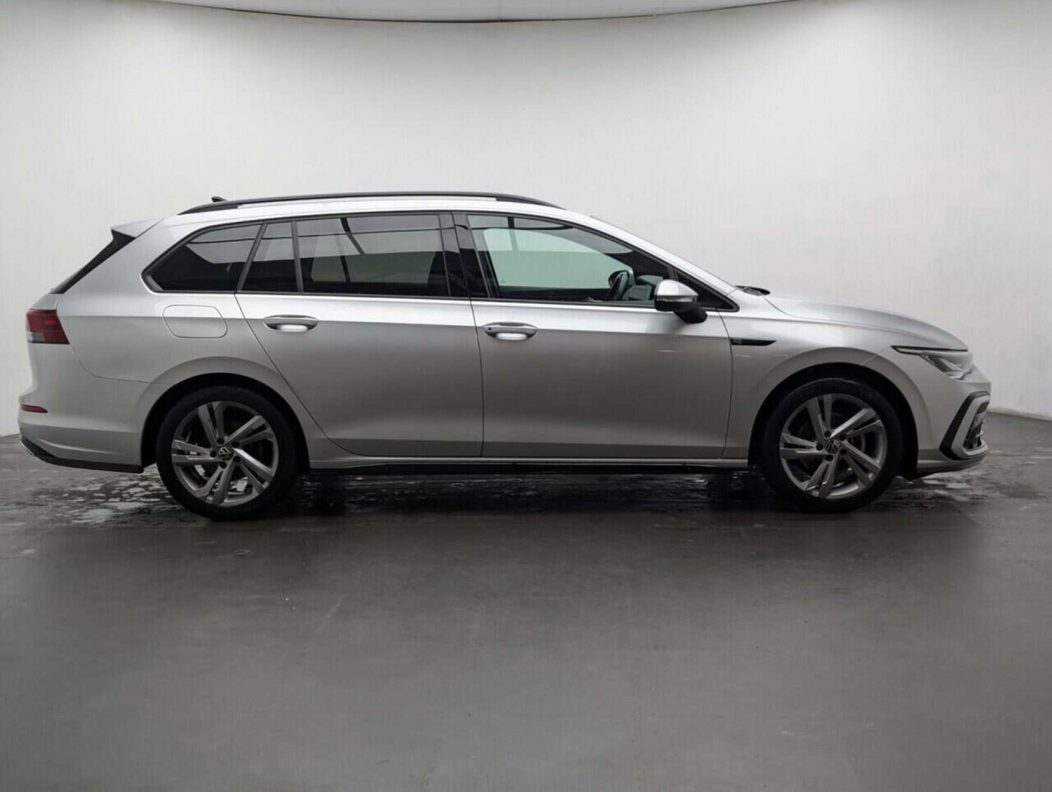 Used Volkswagen Golf 2023 for sale - 77713295: Photo 9