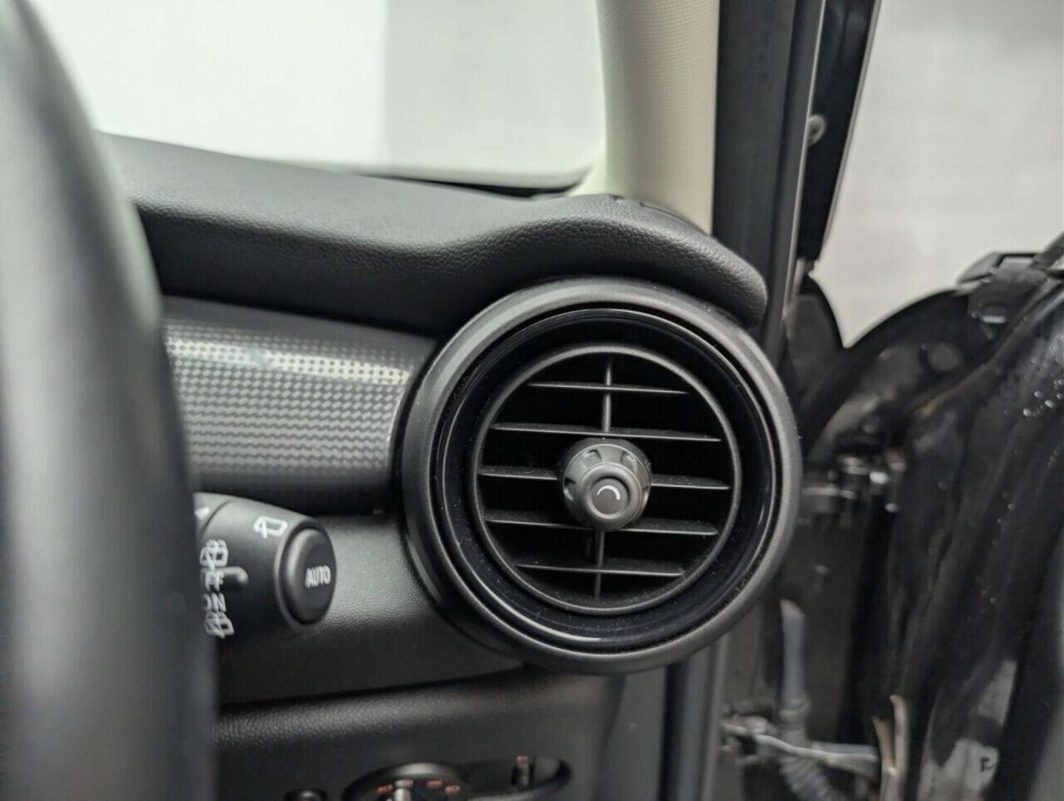 Used MINI Hatch 2017 for sale - 77714103: Photo 19