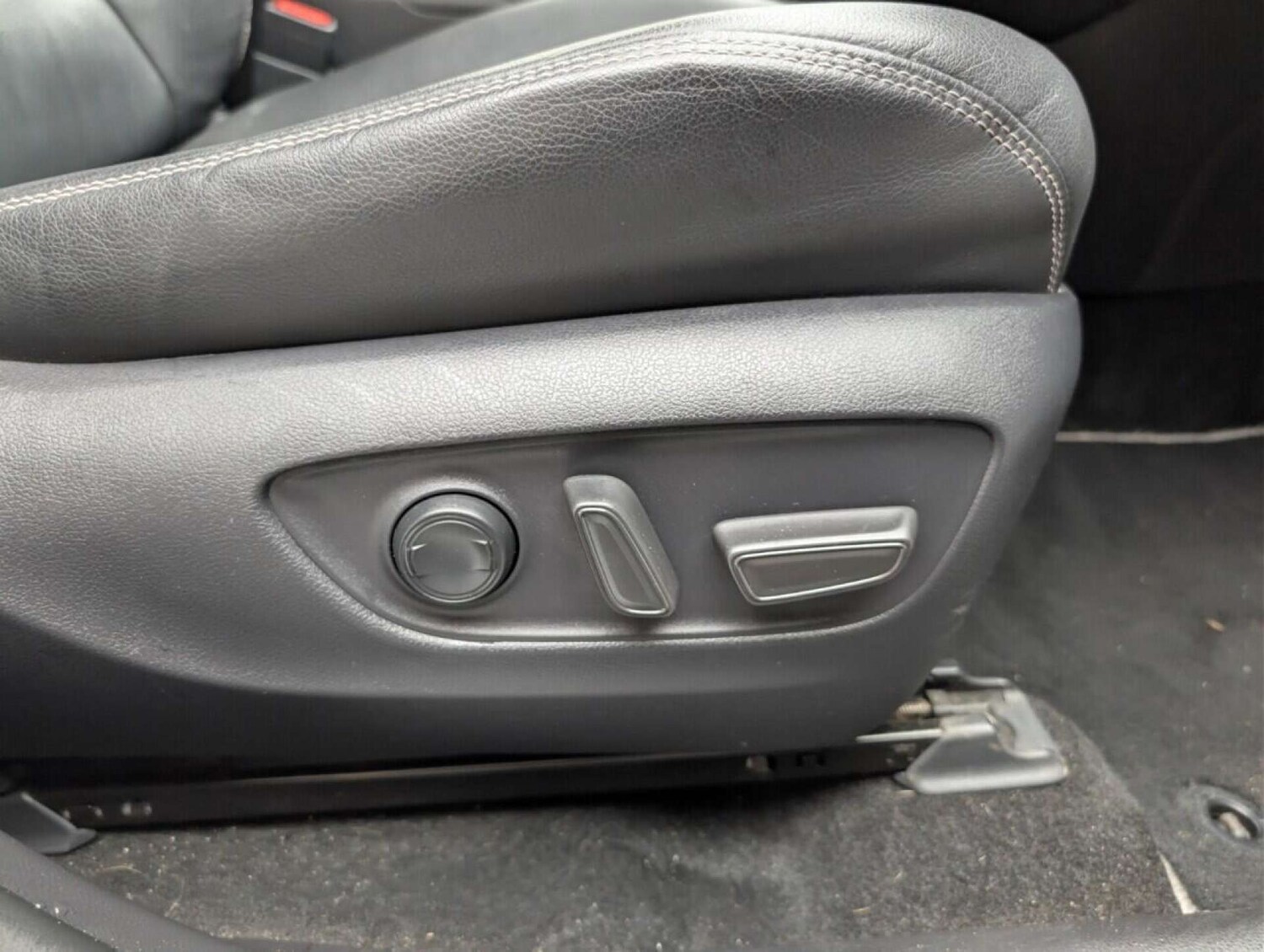 Used Toyota RAV4 2020 for sale - 77713371: Photo 25