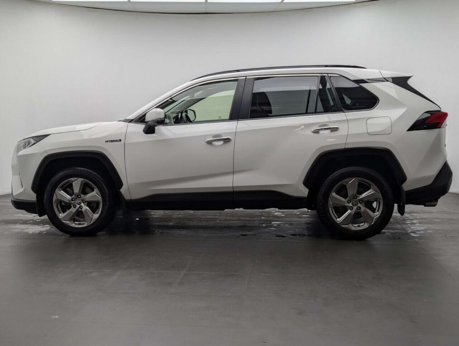 Used Toyota RAV4 2020 for sale - 77713371: Photo 5