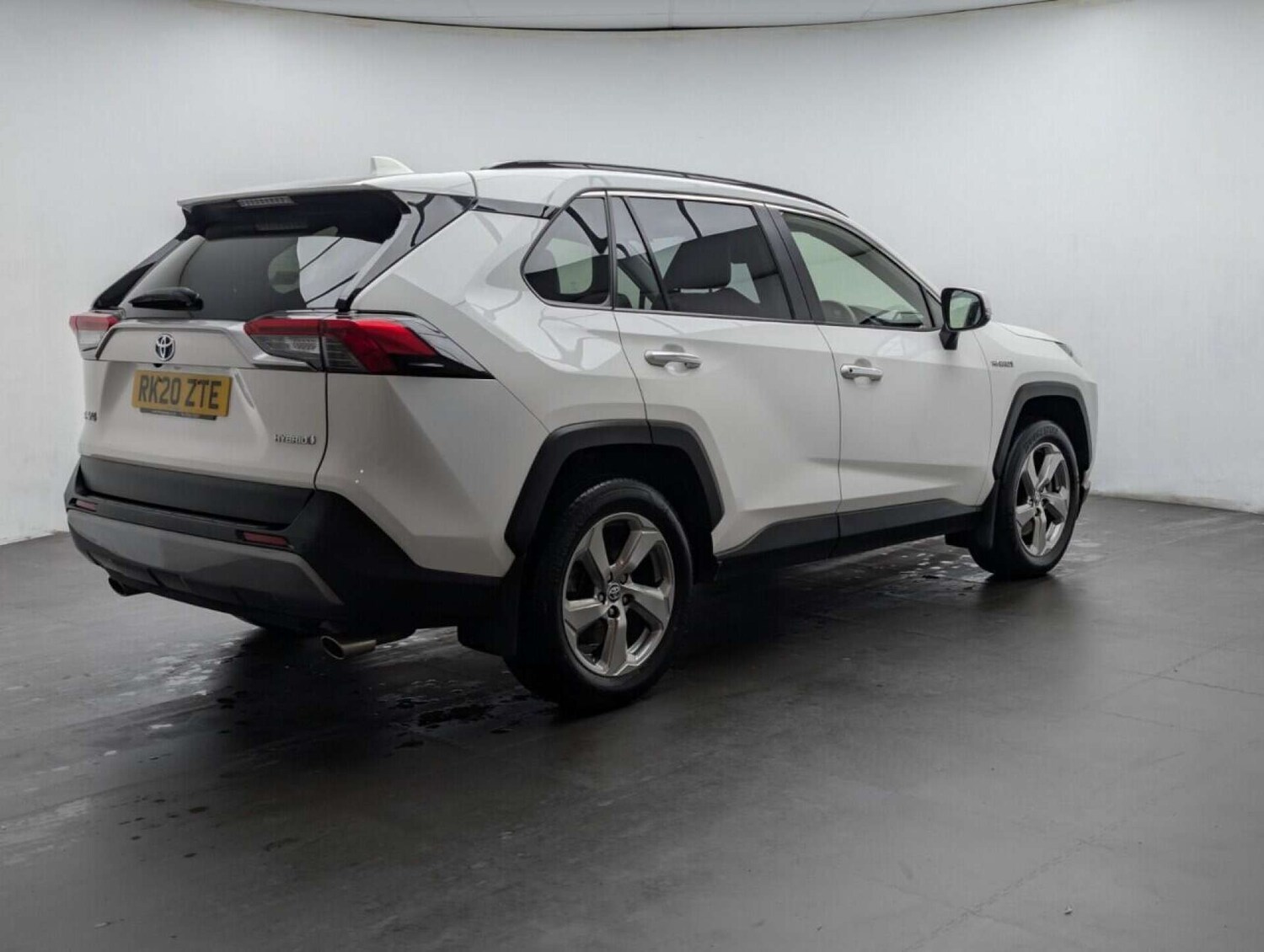 Used Toyota RAV4 2020 for sale - 77713371: Photo 8