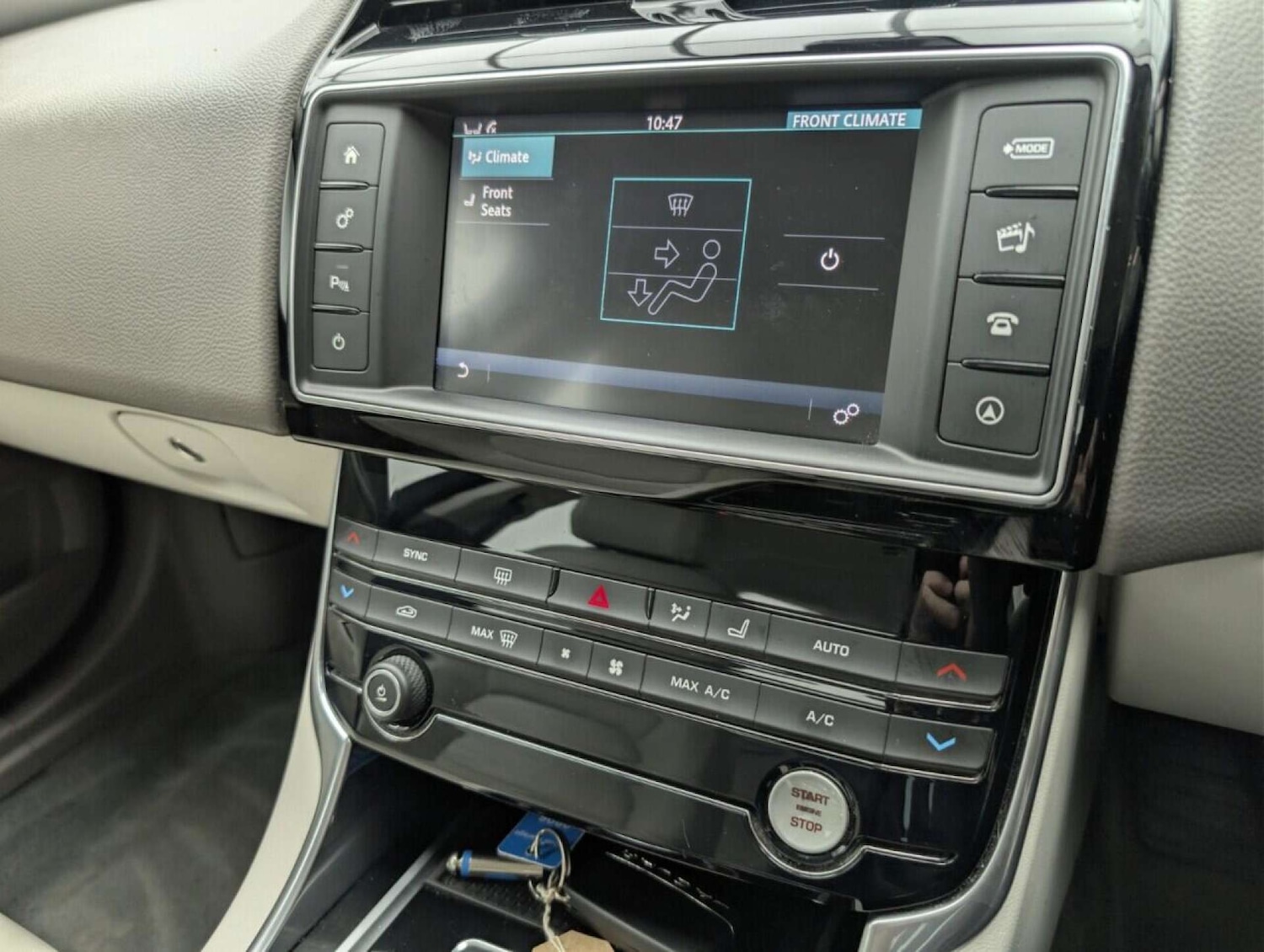 Used Jaguar XE 2016 for sale - 77714195: Photo 16